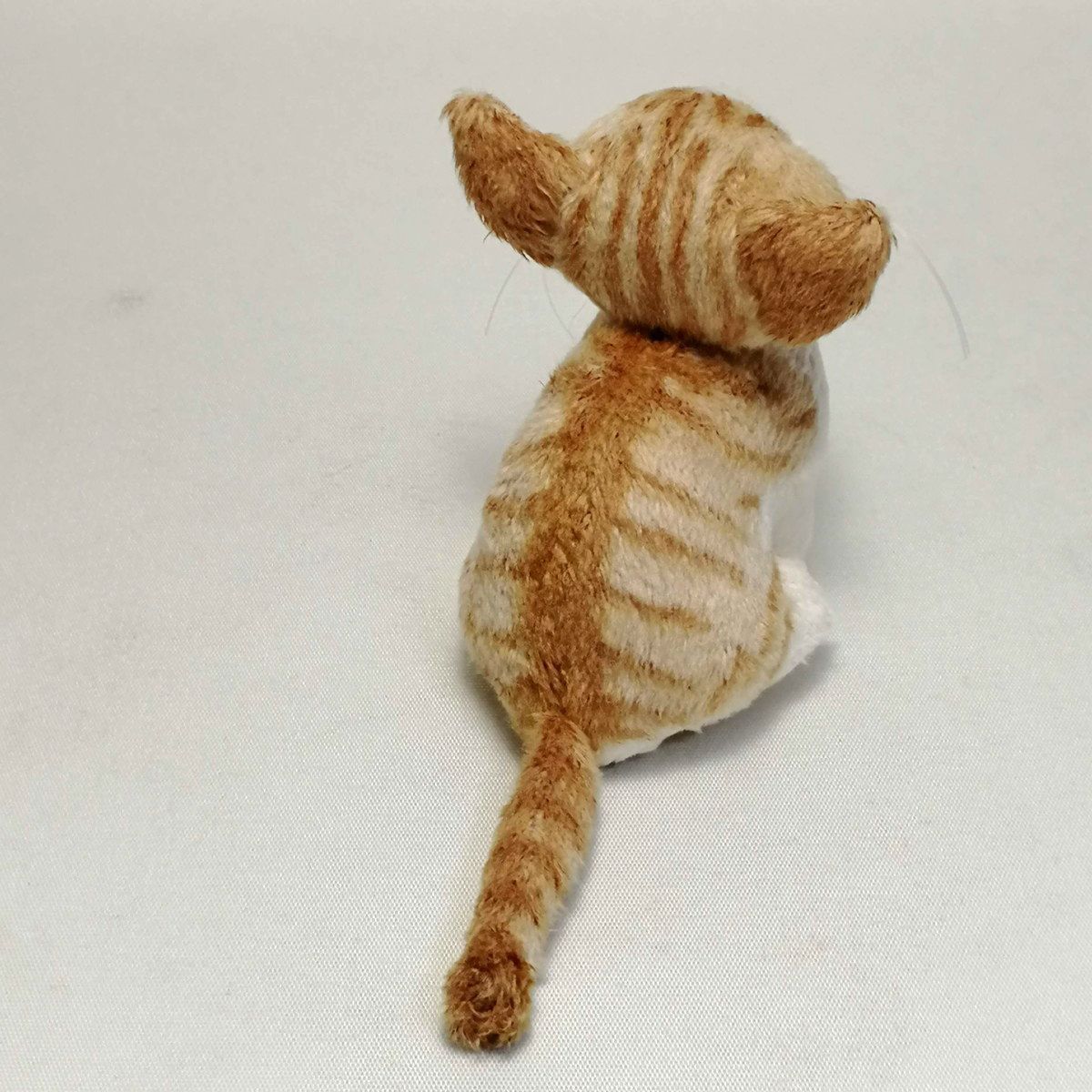 ちびにゃ茶トラ白 ゴールドアイ