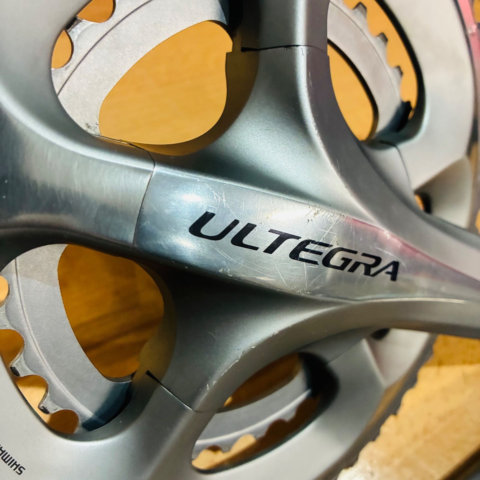 シマノアルテグラ6700 クランクセット　シルバー！ シマノ アルテグラ FC-6700 クランクセット2×10s 50-34T 170mm