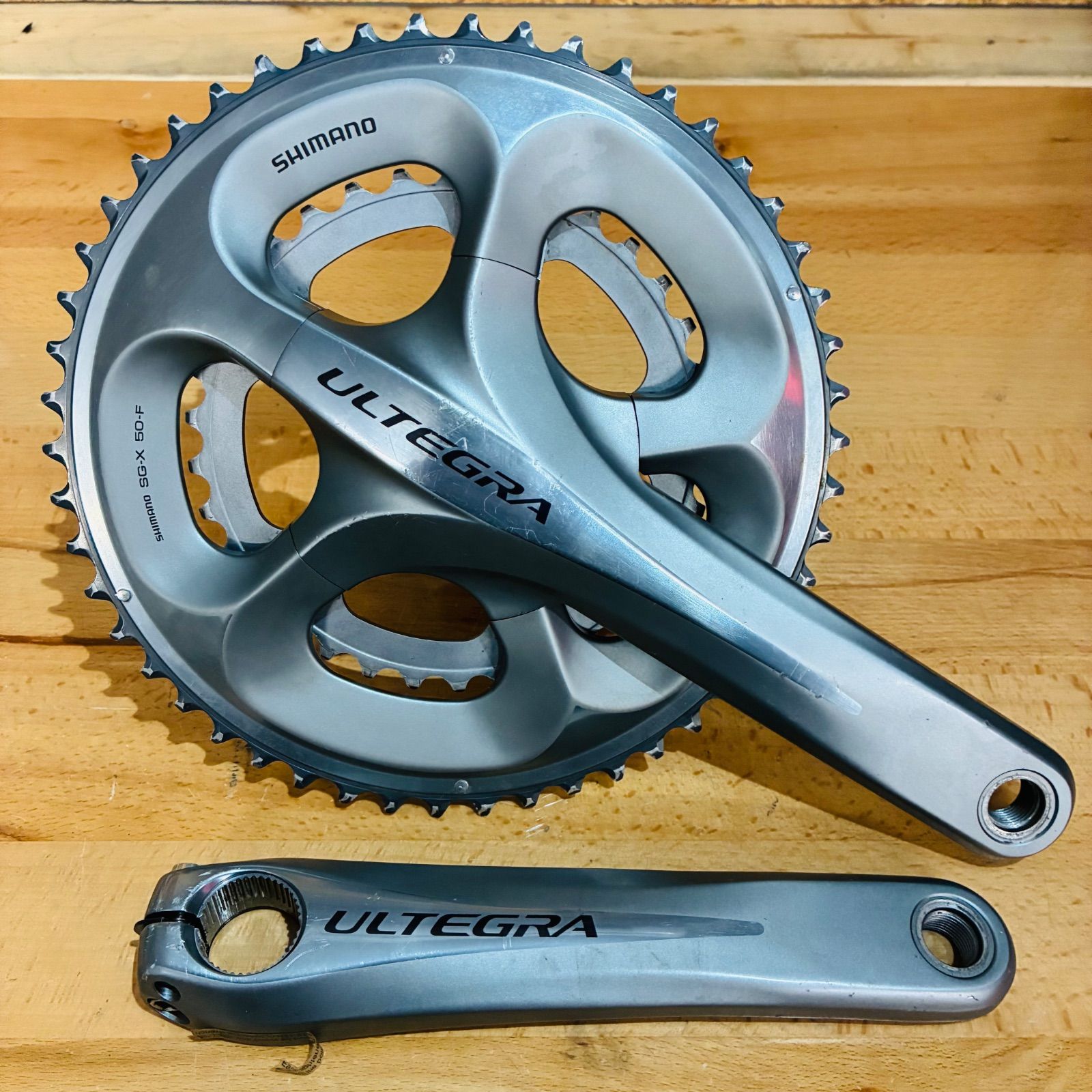 シマノアルテグラ6700 クランクセット　シルバー！ シマノ アルテグラ FC-6700 クランクセット2×10s 50-34T 170mm