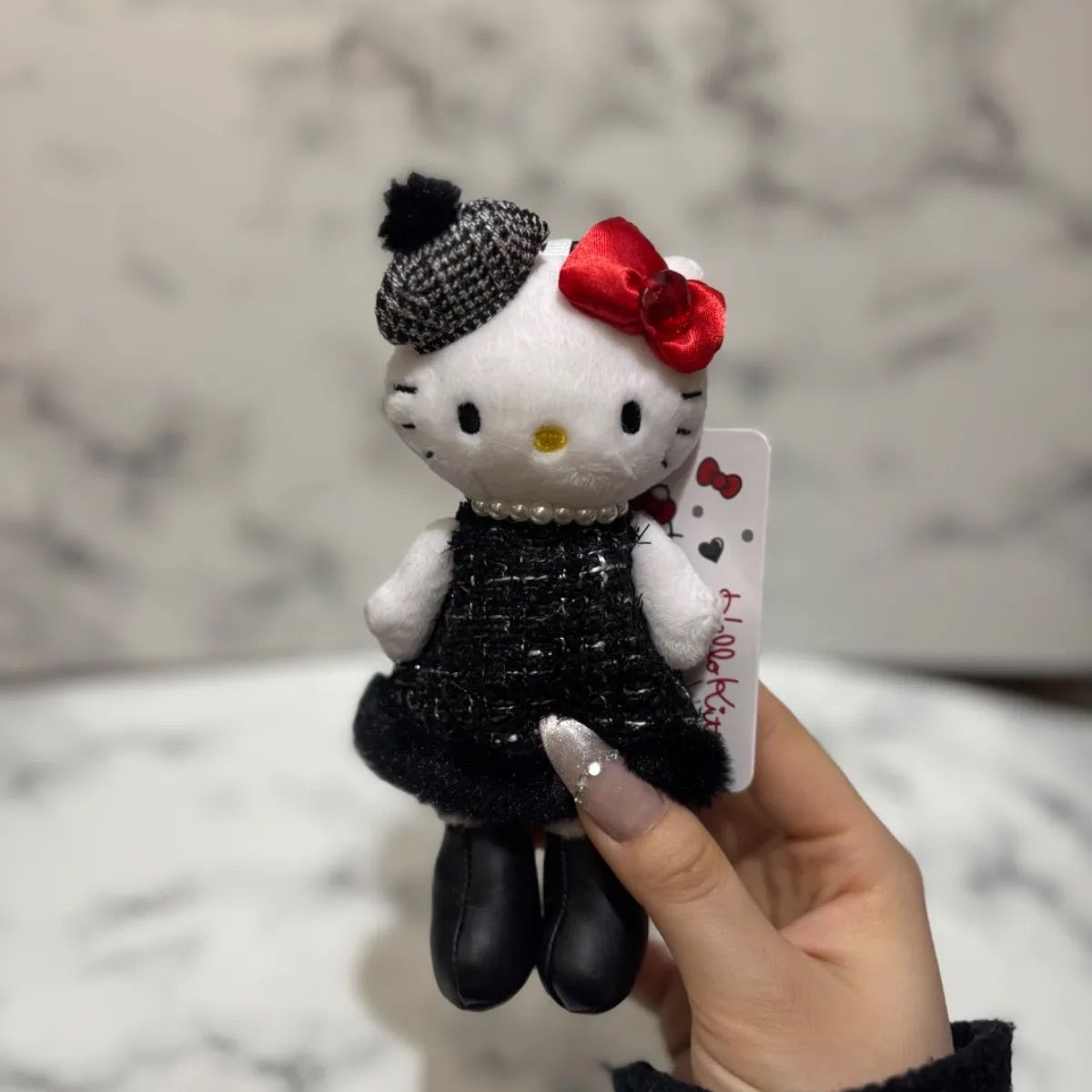 冬新作】ハローキティ スタイルアップマスコット ツイードドレス