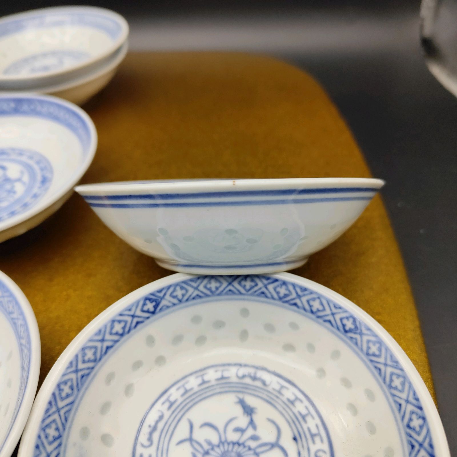 中国 清時代 哥釉青華 春字紋小皿 アンティーク 送料込み251022 中国