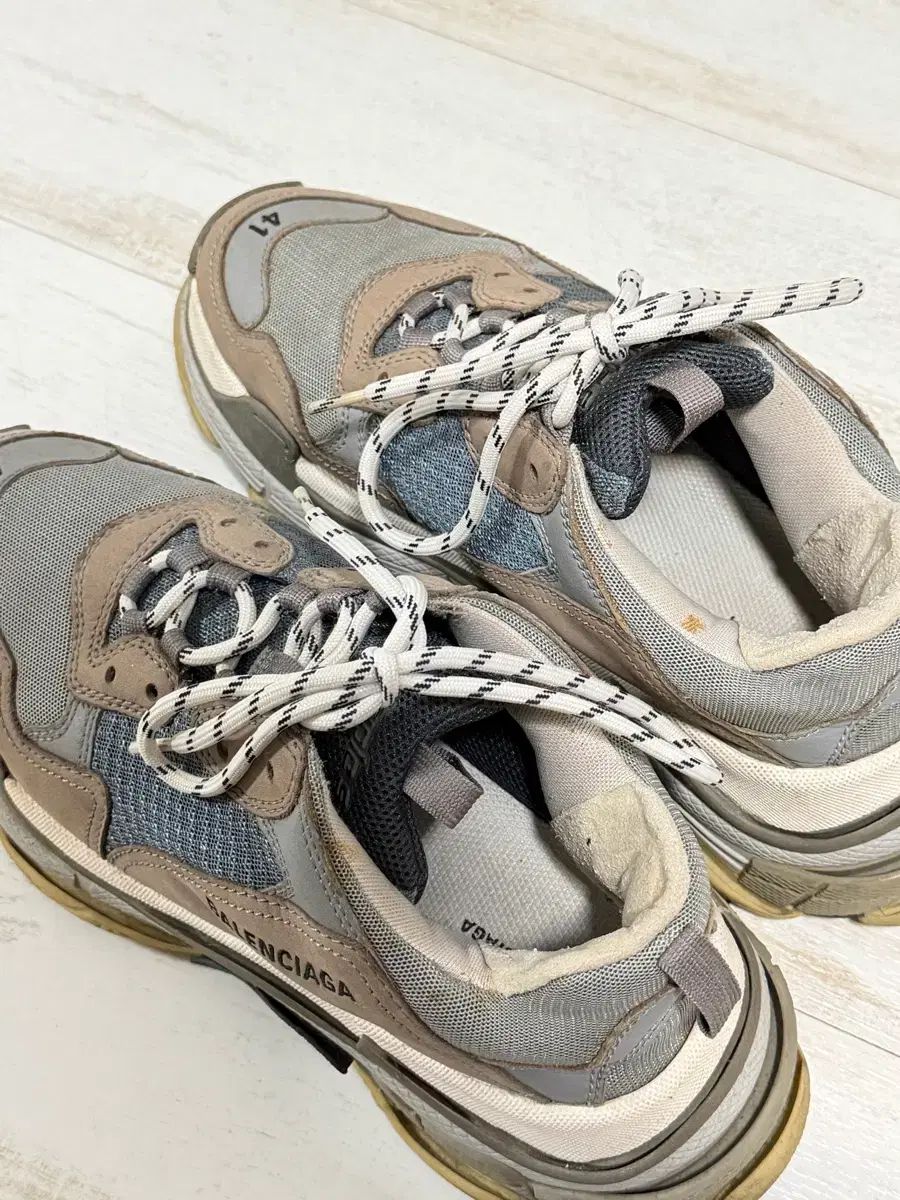 バレンシアガ サイズ 41 バレンシアガ トリプルs balenciaga triple s 