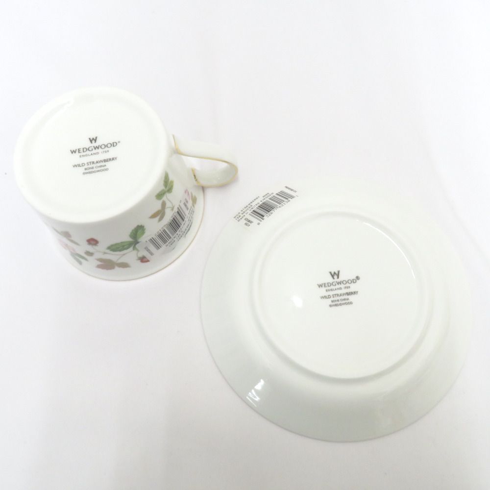  ウエッジウッド WILD ワイルドストロベリー カップ＆ソーサー デルフィ ティーカップ 2客セット ペア 箱有 ♥ カップ ソーサー コーヒー ティーカップ