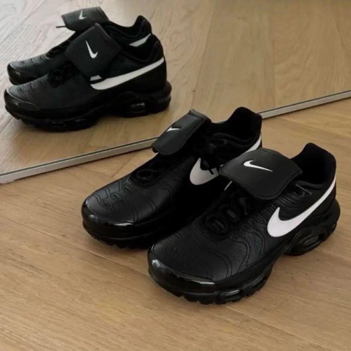 ナイキ tnpo エアマックス 220