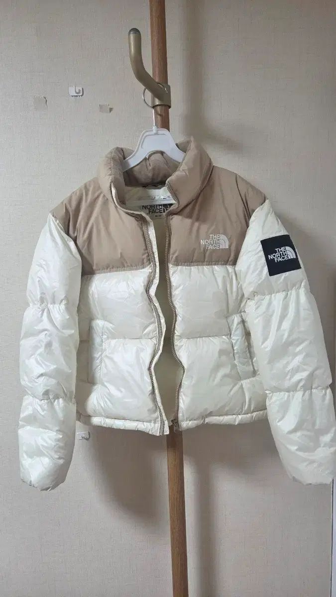 THE NORTH FACE ザノースフェイス 白 ラベル ノベルティ ヌプシ ダウン ジャケット クリーム
