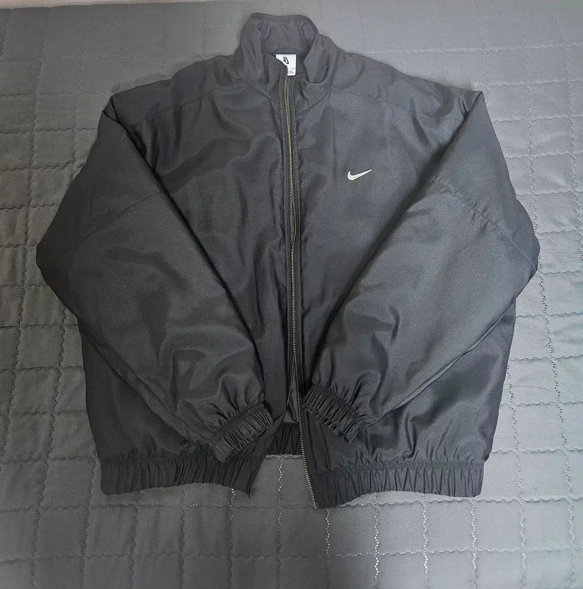 NIKE ナイキ NRG サテン ブルゾン ジャケット XL ブラック dn 1267-014