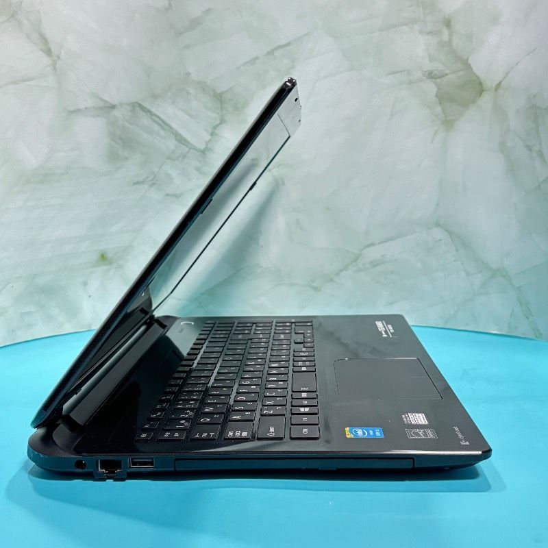 バッテリ大容量◎4世代Core i5【オフィス付】メモリ8GB☆爆速SSD搭載