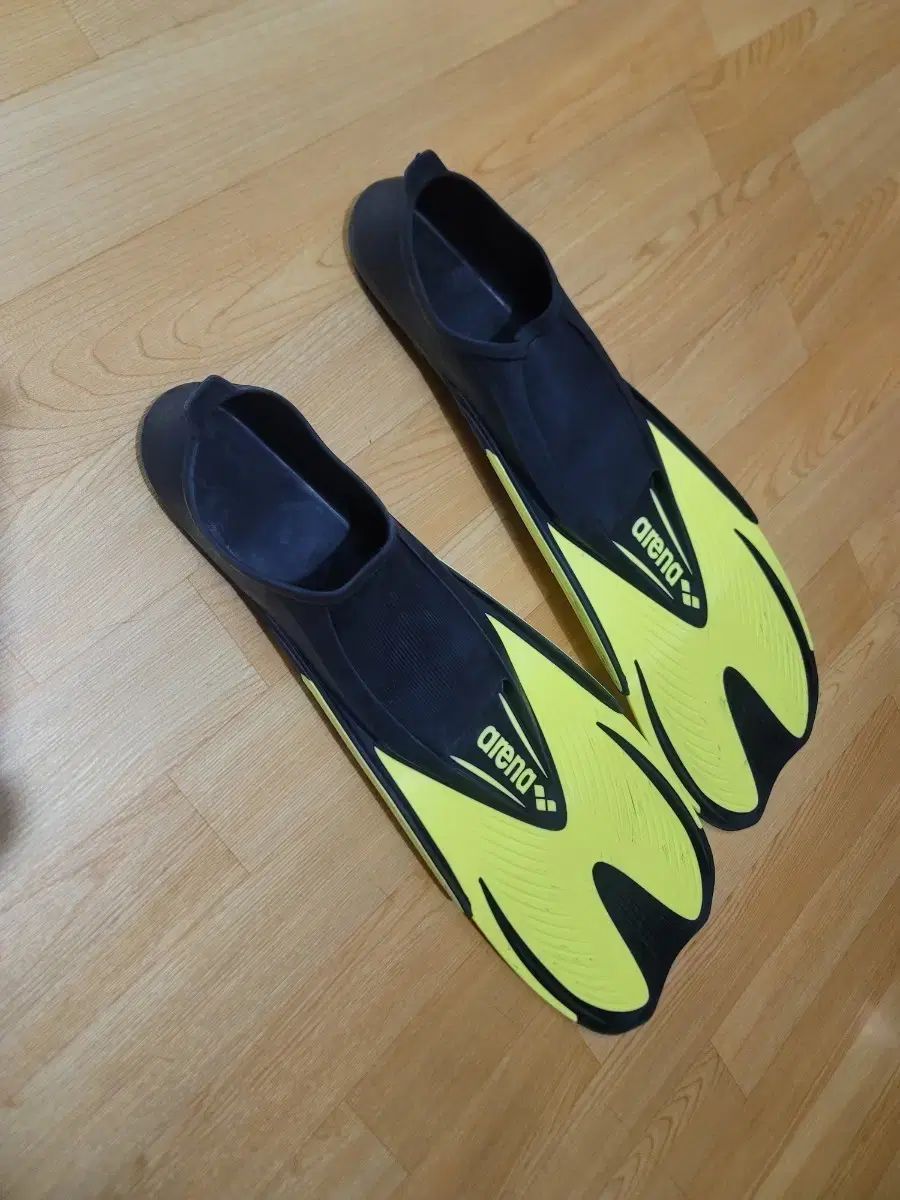 ロングフィン/アリーナ フィン 売ってます- サイズ: 260 ー 265mm