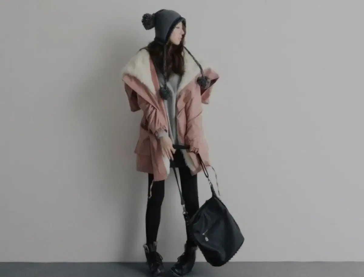 J-TINA ブランドのリバーシブル ファー ジャケット