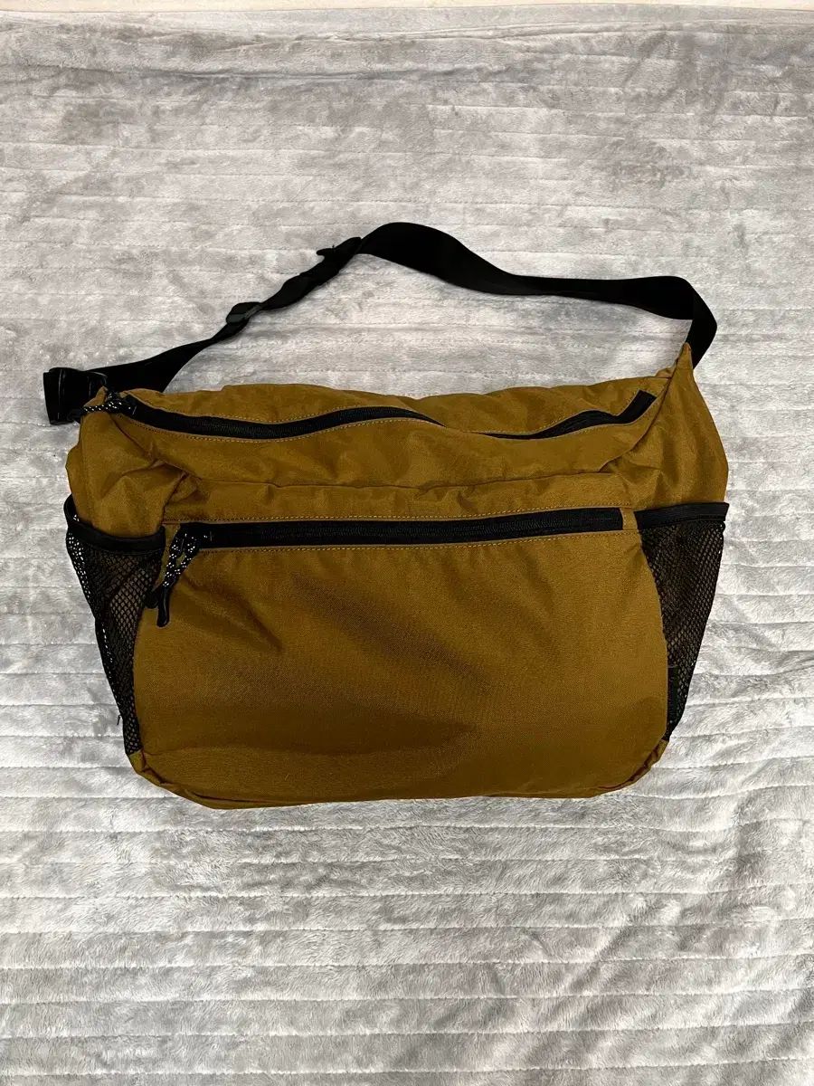 スノーピーク ジャパン ショルダー バッグ カーキ