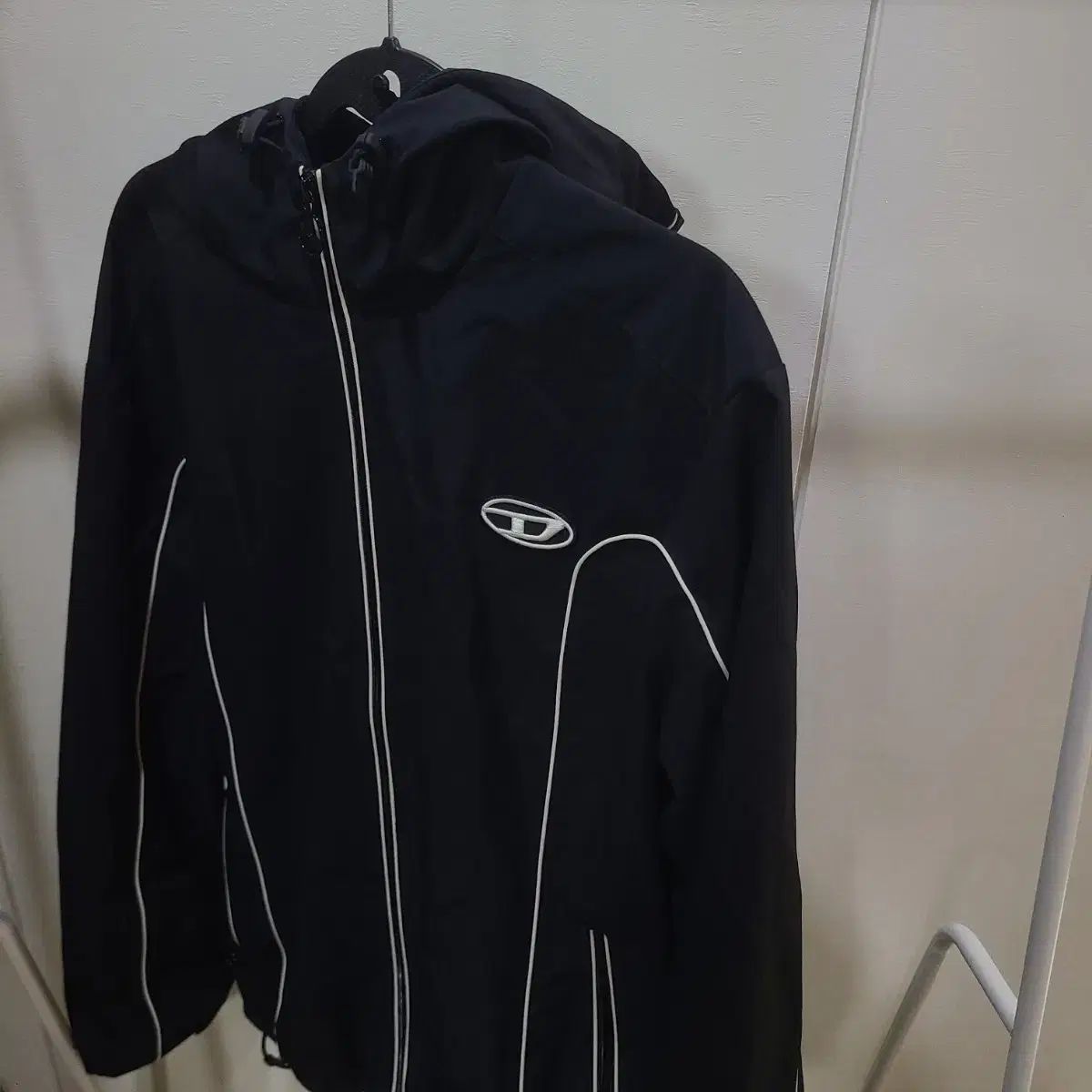 L 105 DIESEL J HYBE ウィンドブレーカー アウター ジャケット