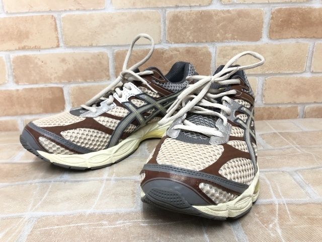 ASICS アシックス GEL-CUMULUS 16 グレー×ベージュ US 10