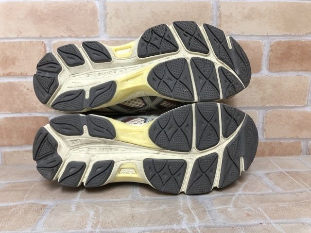 ASICS アシックス