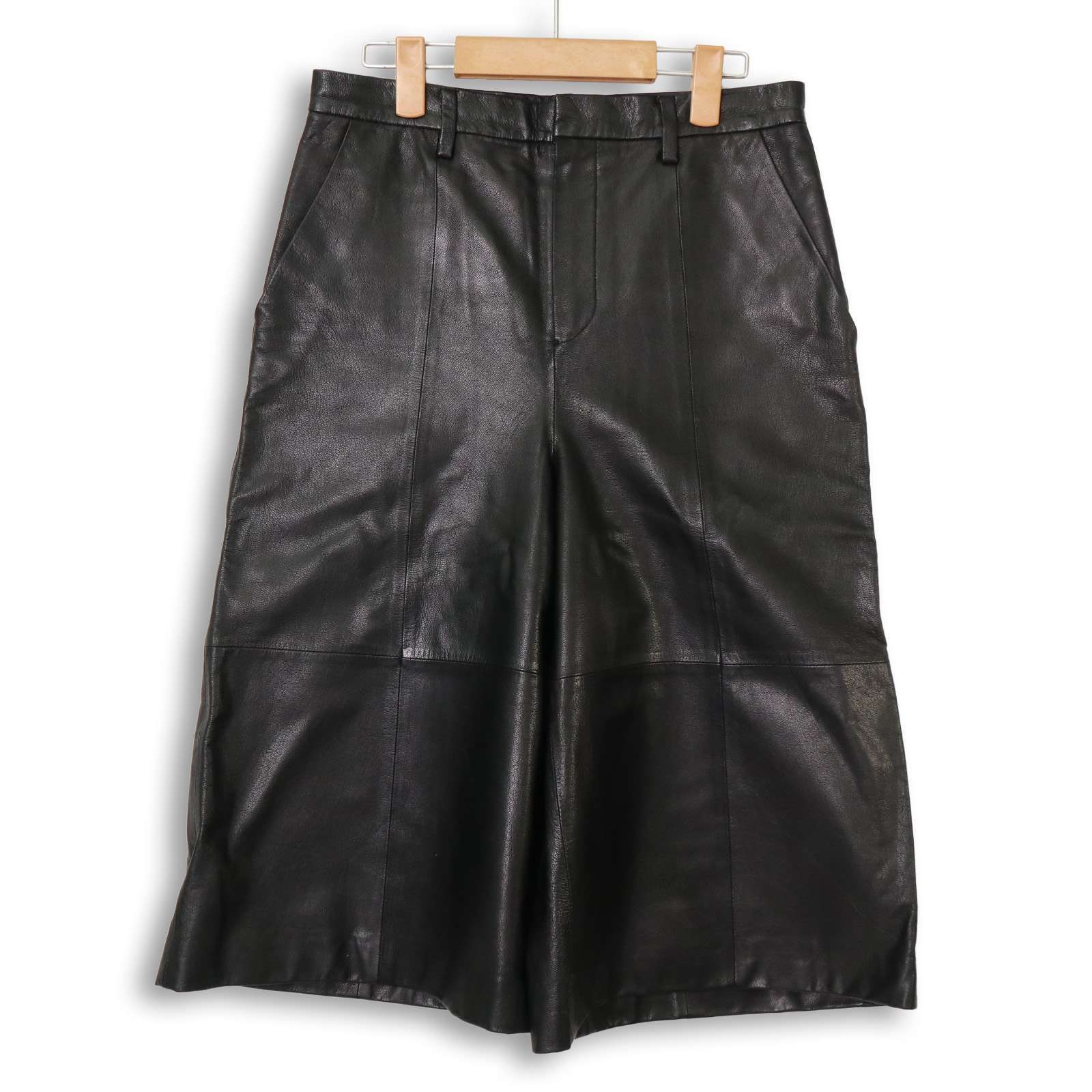 ADAM ET ROPE アダム エ ロペ 秋冬 山羊革 リアル ゴートレザー ハーフ パンツ Sz.38 レディース 黒