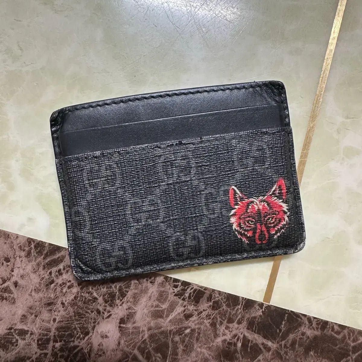 グッチ GG ウルフ カードウォレット