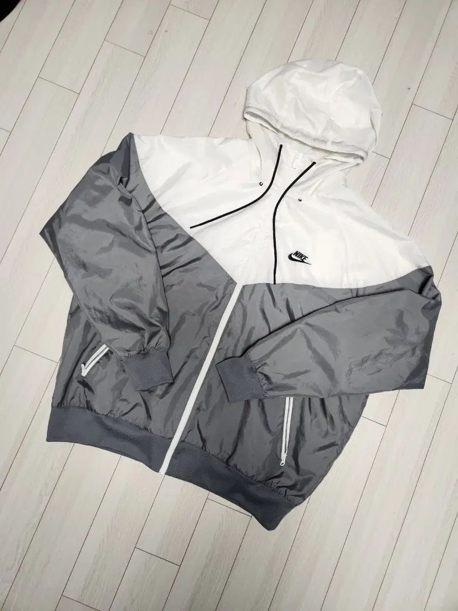 級 NIKE ナイキ ウィンドランナー ウーブン ウィンドブレーカー サイズ105 XL 複数 品