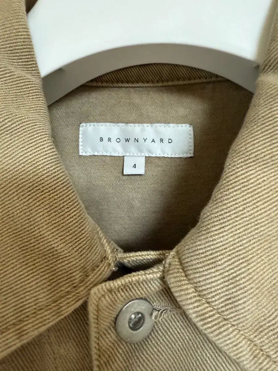 ブラウンヤード デニムトラッカー