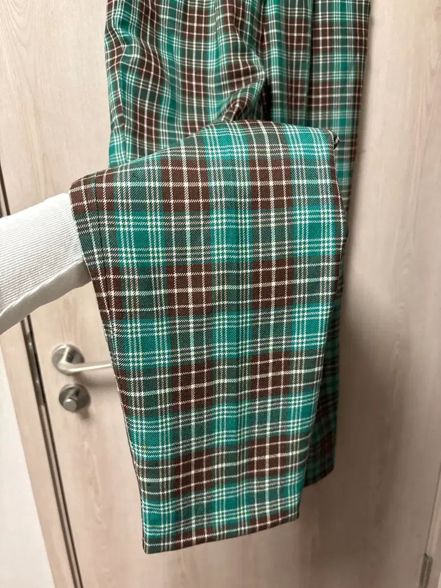 ディアル Classic ウールパンツ