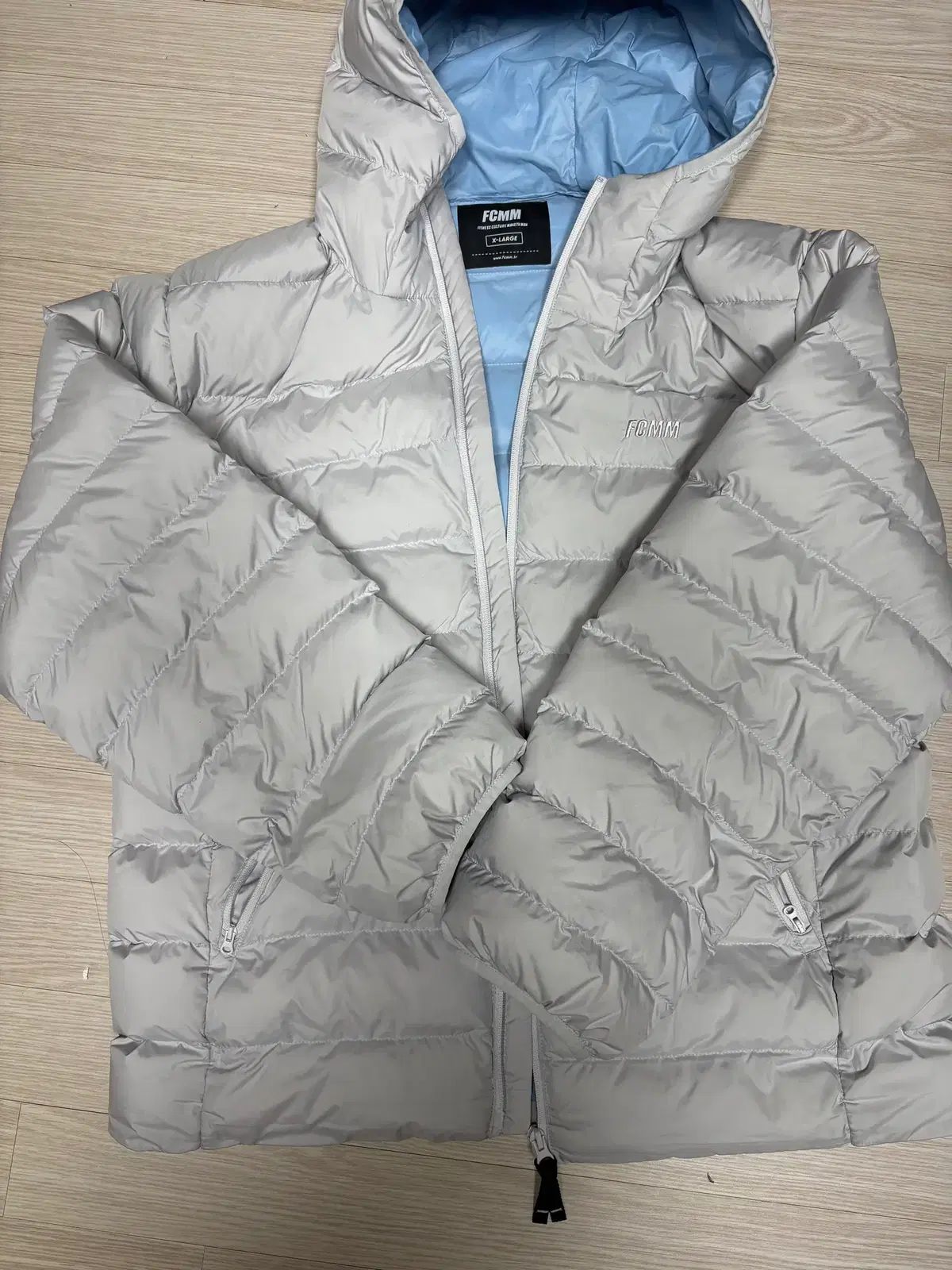 fcmm 軽量ダウン シルバー XL