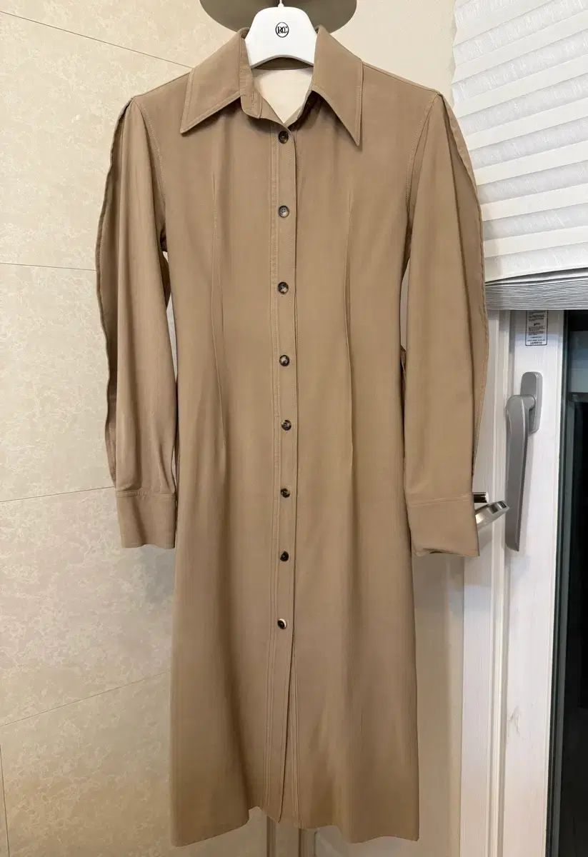 PIECEシャツ カーキ