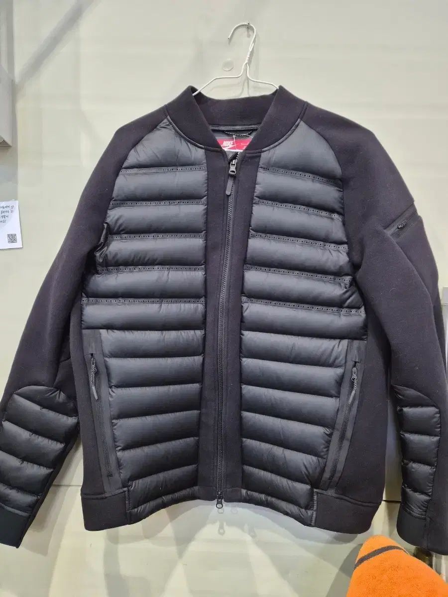 ナイキ ダウン ブルゾン ジャケット ブラック