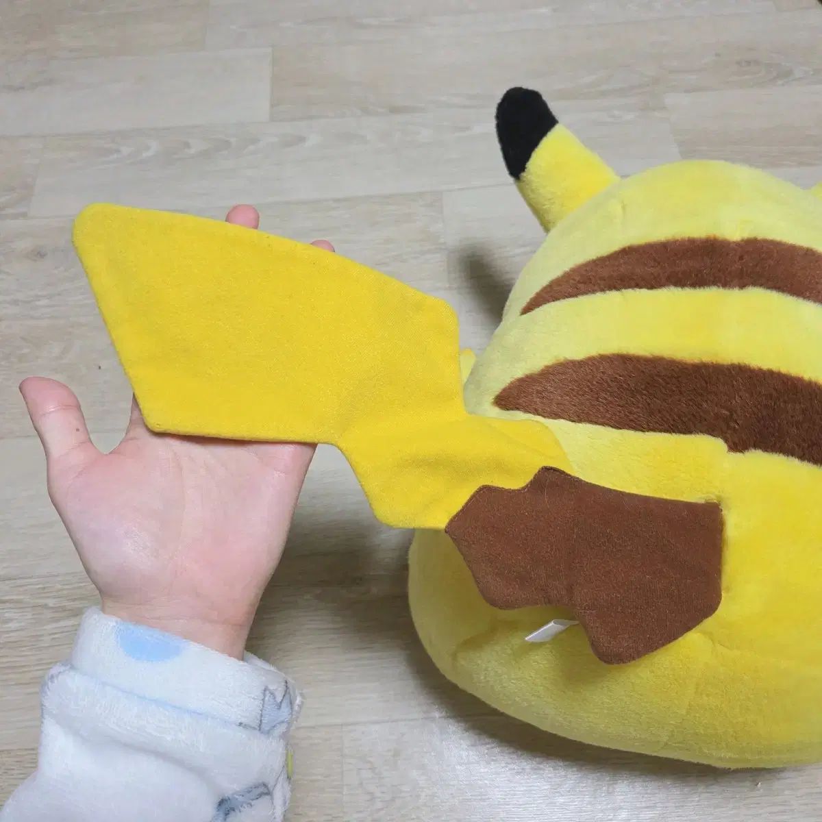 古典) Tomy(トミー) ピカチュウ ぬいぐるみ (1999年) - メルカリ