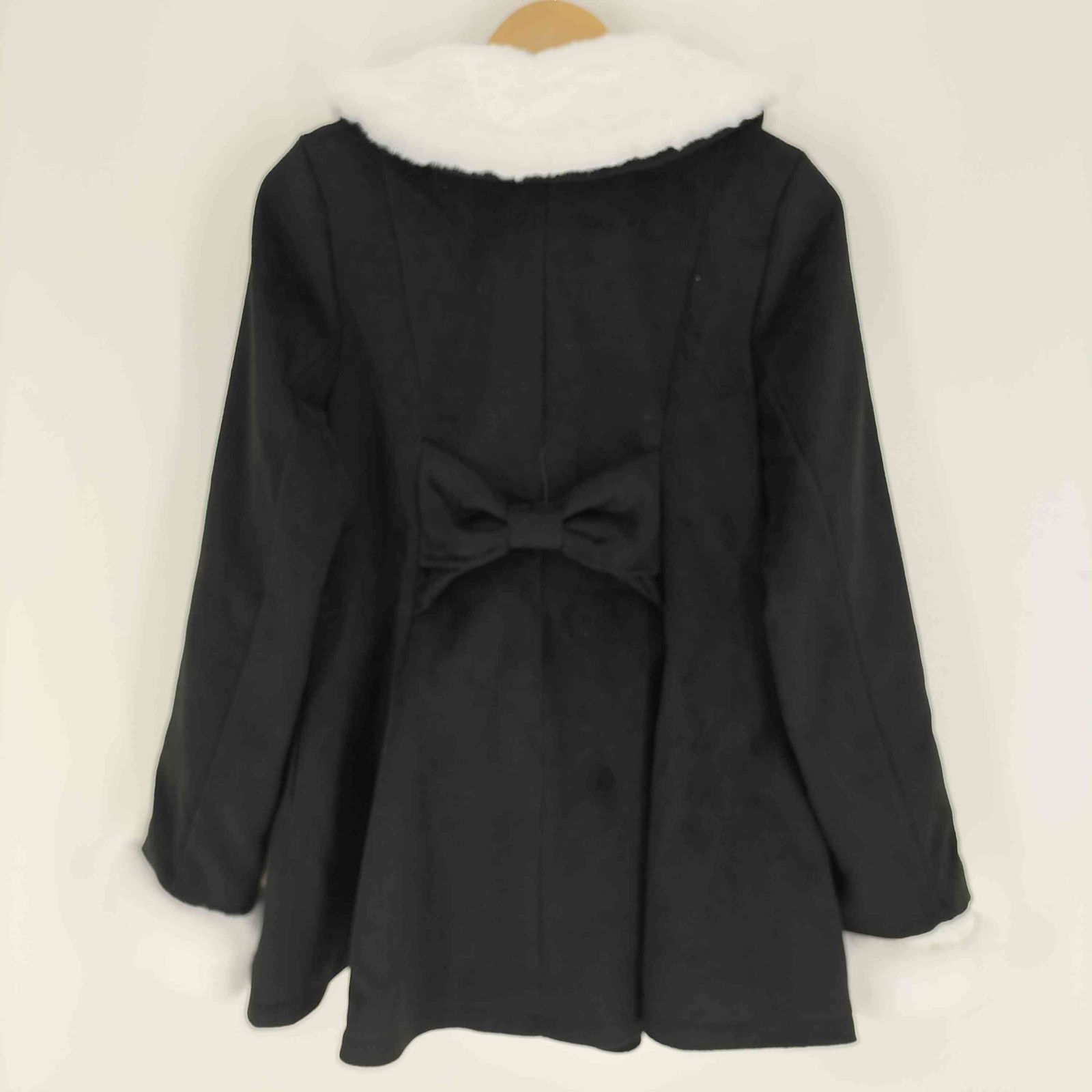 ユーズドフルギ USED古着 しまむら モエニャ ハートボタンフリルコート