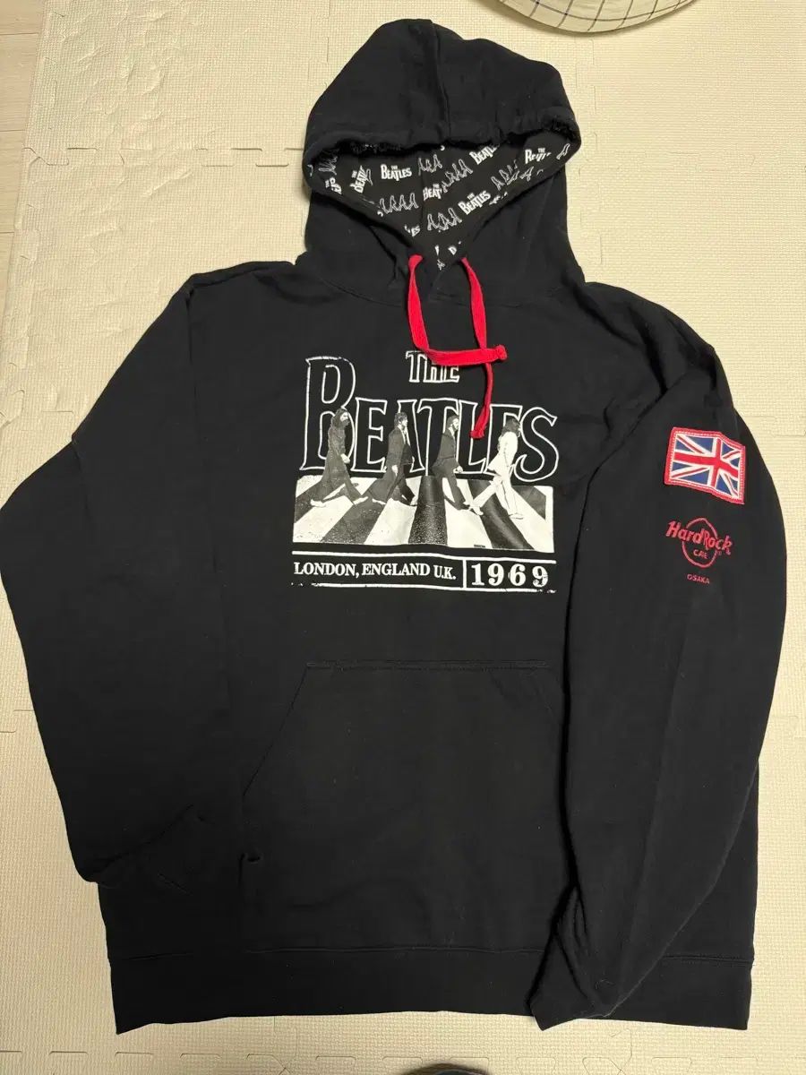 Hard Rock Cafe x ザ ビートルズ コラボ フードTシャツ