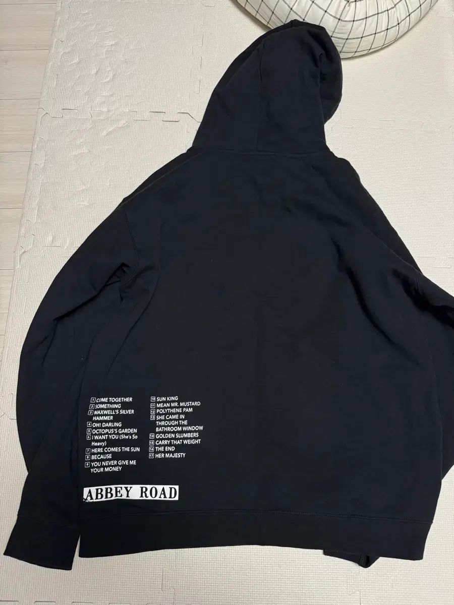 Hard Rock Cafe x ザ ビートルズ コラボ フードTシャツ