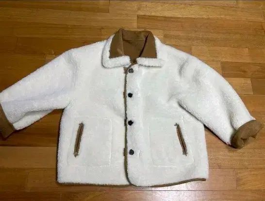 エリオット ボア シープスキン リバーシブル ジャケット アイボリー|ブラウン バイカラー