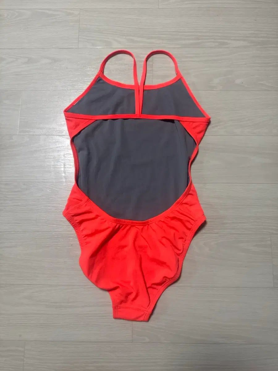  ナイキ レディース 水着 30 サイズ その他 水着 ラッシュガード