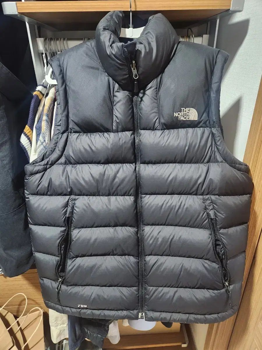 THE NORTH FACE 700 ダウン ベスト ブラック