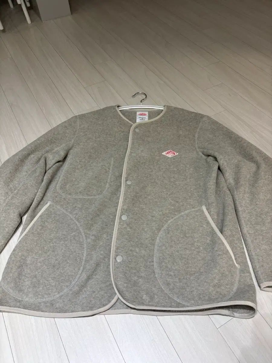 ダントン フリース カーディガン