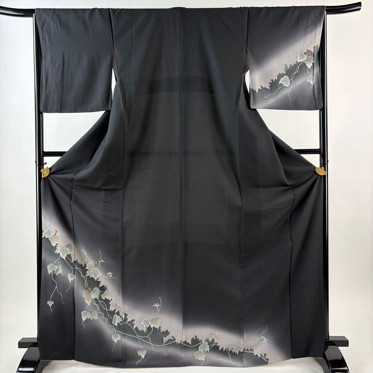 訪問着 身丈170 cm 裄丈65.5 M 袷 葉と実 シルエット 金銀彩 ぼかし 黒灰 正絹 秀品