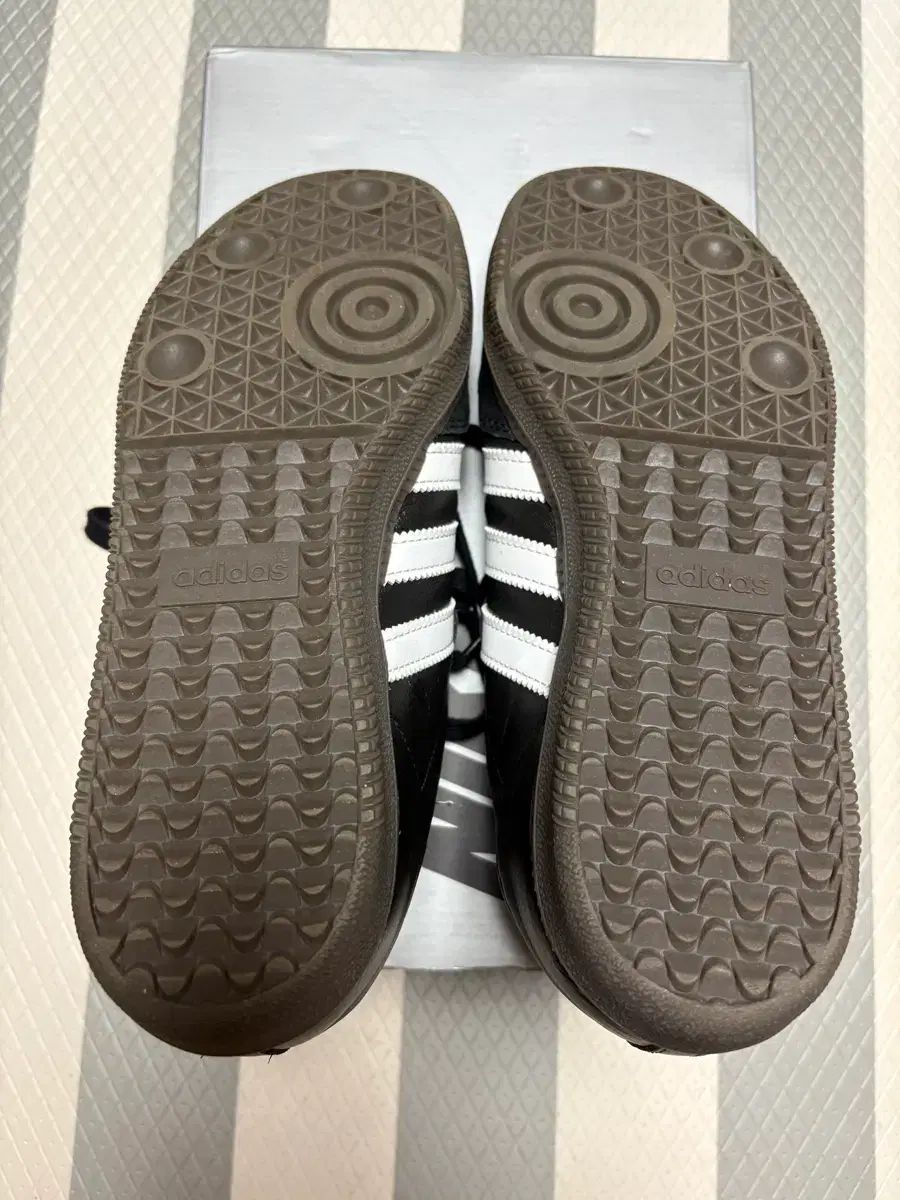  アディダス サンバ ブラック 260 スニーカー 靴