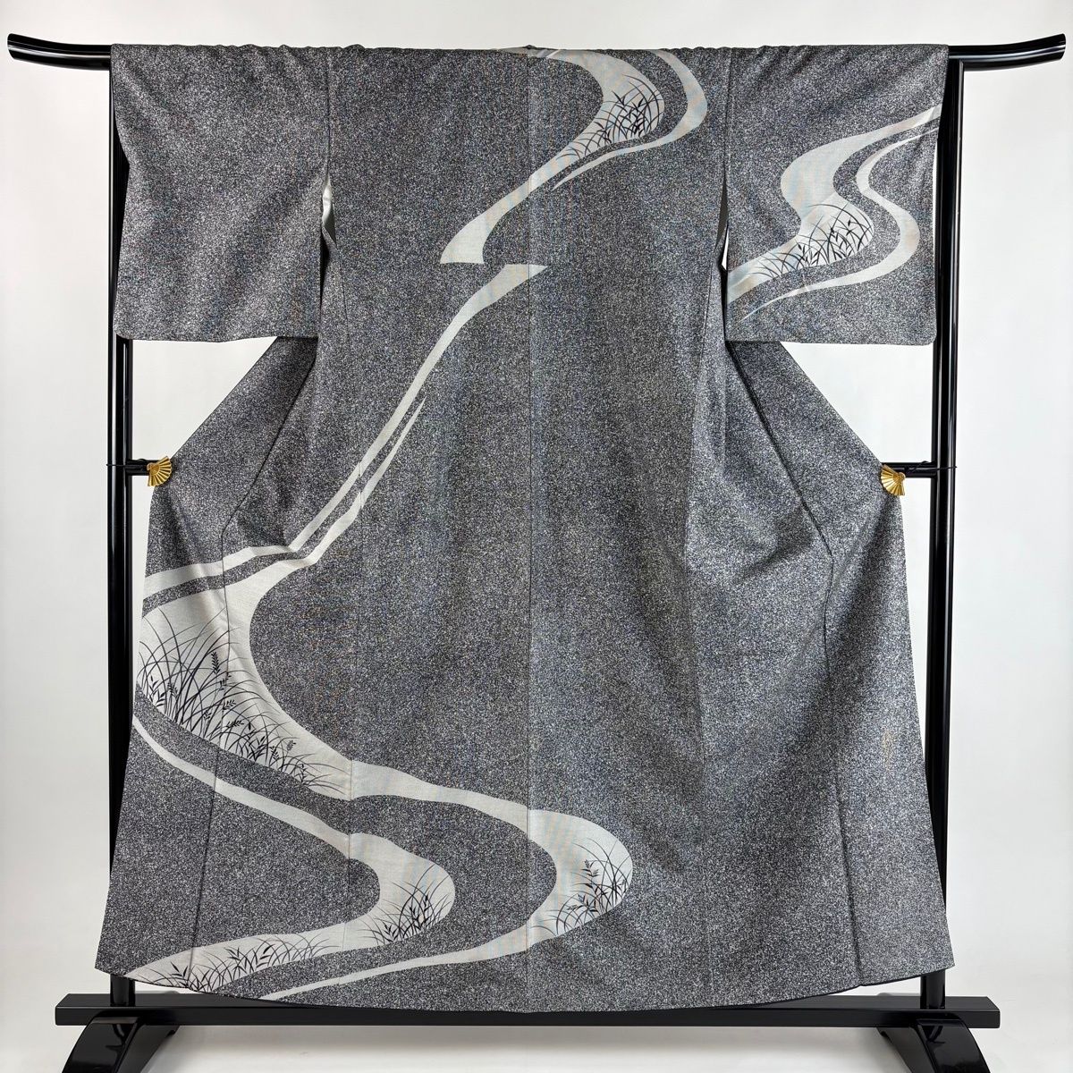 訪問着 身丈157.5 cm 裄丈65.5 M 袷 紬地 落款 草花 黒灰 正絹 秀品