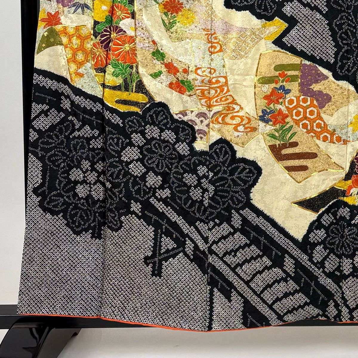 振袖 身丈158.5 cm 裄丈63 S 袷 短冊 菊 絞り 金糸 黒 正絹 秀品