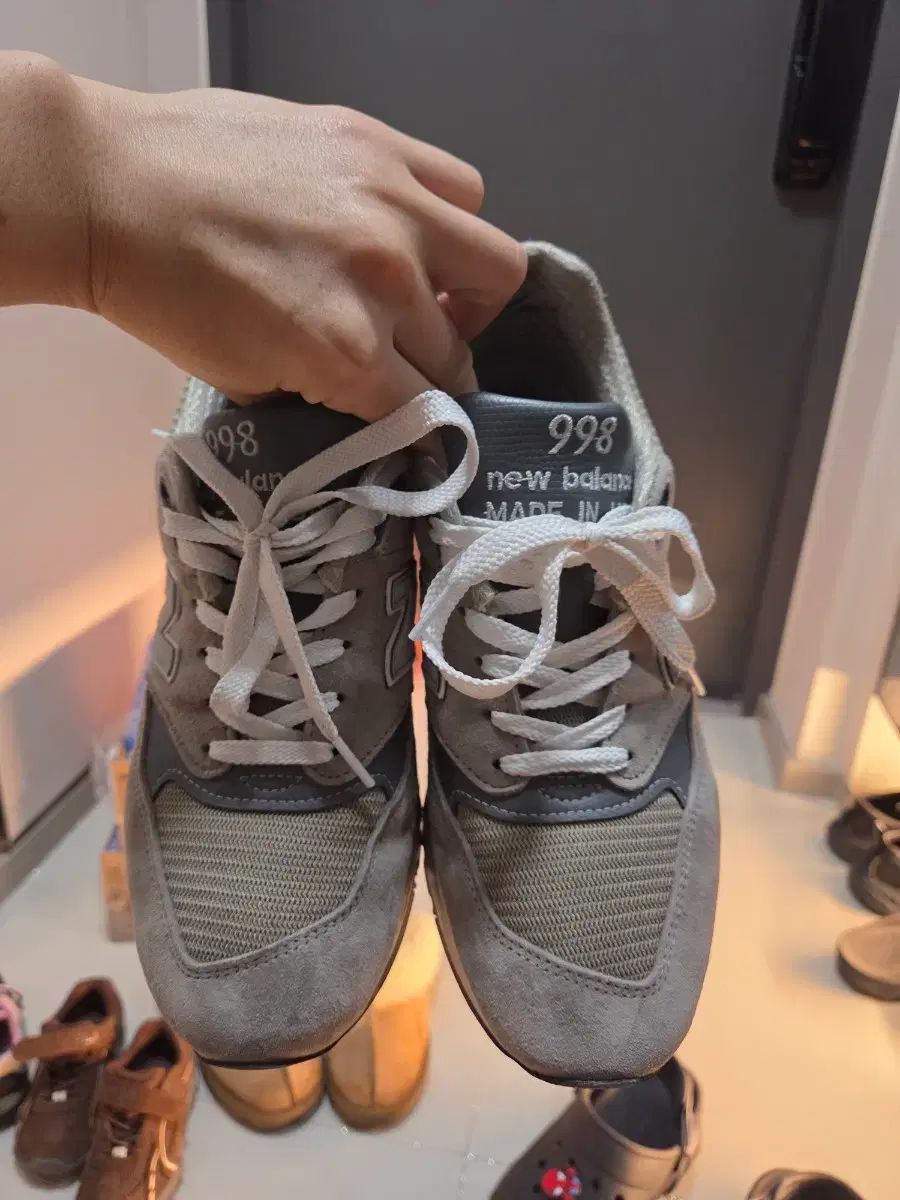 ニュー ンス 998 グレー シルバー 260 サイズ usa