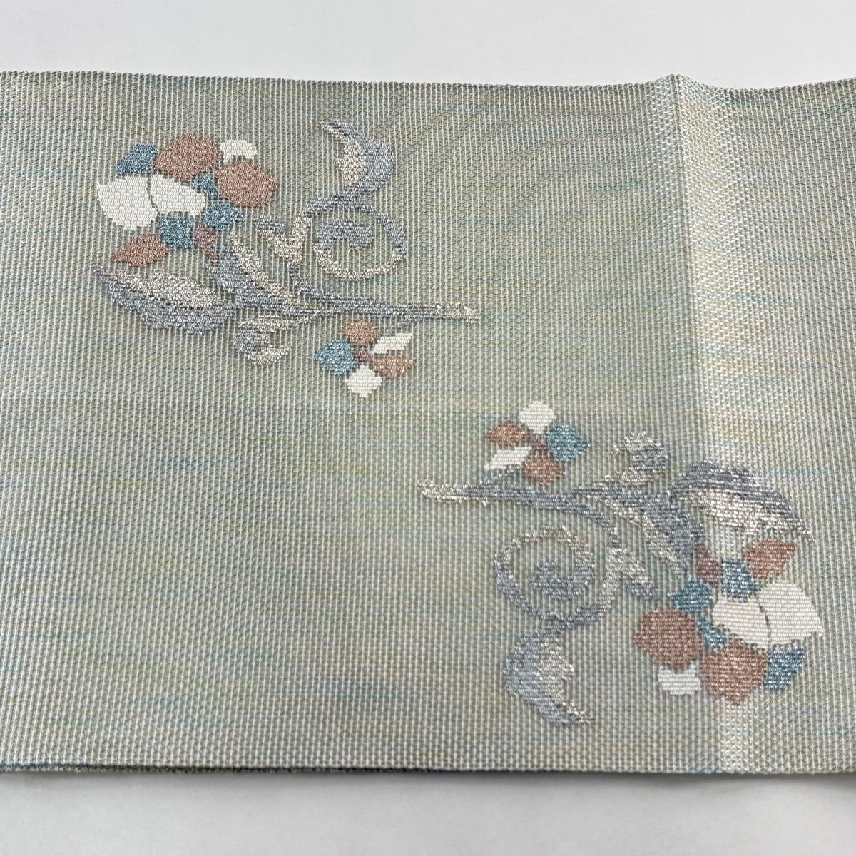 美品】 袋帯 秀品 夏帯 縞 草花 金銀糸 薄緑 お太鼓柄 正絹 【中古 