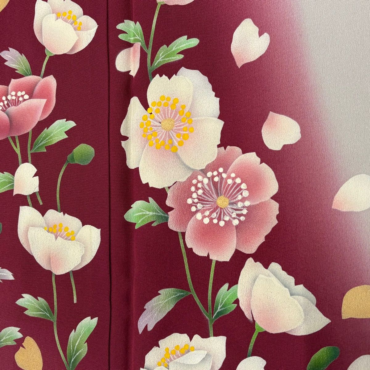  振袖 身丈163.5 cm 裄丈68 L 袷 草花 花びら 金彩 染め分け 赤紫 正絹 秀品 振袖 着物