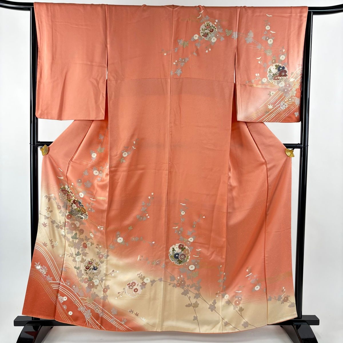訪問着 身丈161.5 cm 裄丈65.5 M 袷 雪輪 菊 金糸 金銀彩 サーモンピンク 正絹 秀品