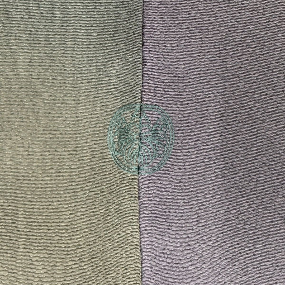  小紋 身丈153.5 cm 裄丈63 S 袷 斉藤三才 落款 ぼかし柄 縮緬 灰緑 正絹 秀品 一つ紋 小紋 着物