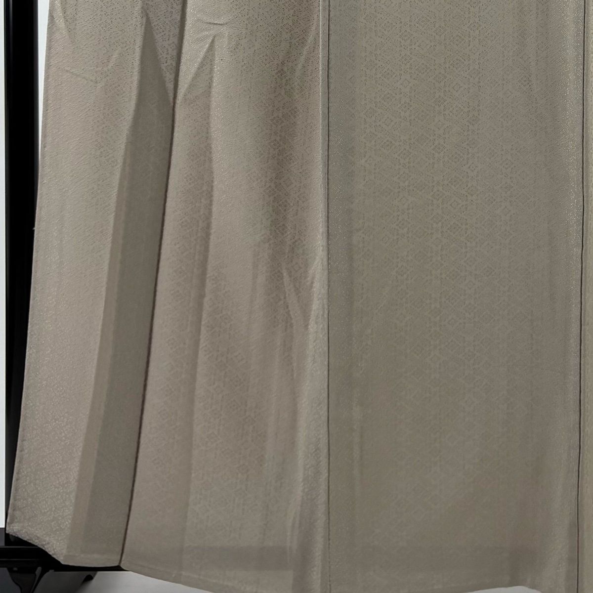 色無地 身丈160.5 cm 裄丈67.5 L 単衣 地紋 灰茶 正絹 秀品 一つ紋