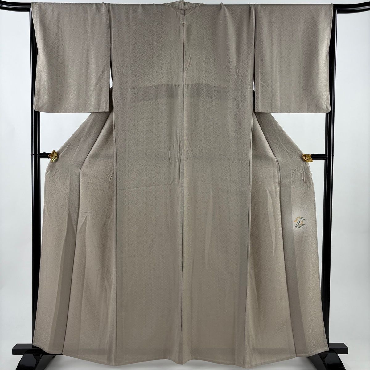 色無地 身丈160.5 cm 裄丈67.5 L 単衣 地紋 灰茶 正絹 秀品 一つ紋