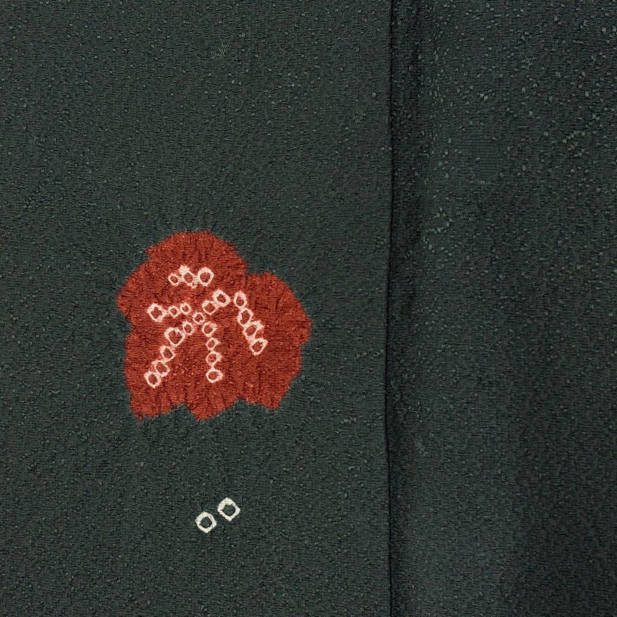 小紋 身丈156cm 裄丈64cm M 袷 葉柄 地紋 絞り 深緑 正絹 秀品 【中古