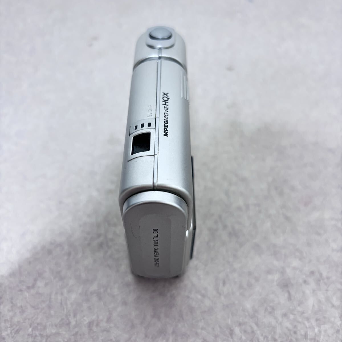 □ DSC-F77 デジタルカメラ Cyber-shot サイバーショット SONY ソニー