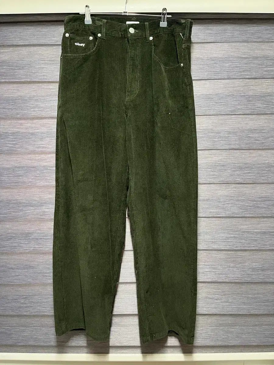 32 オベイ OBEY BIGWIG コーデュロイ パンツ オリーブ