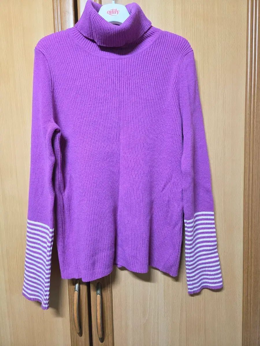 oilily パープル ゴージ タートルネック ニット
