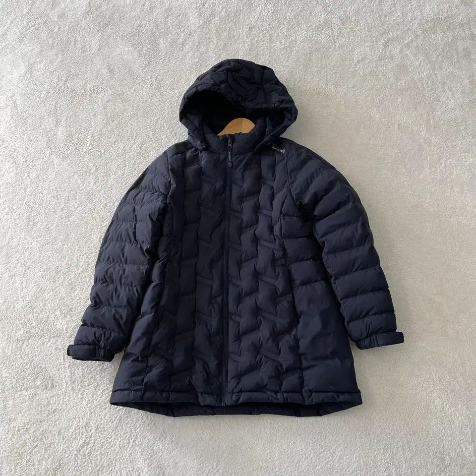 モンベル レディース 新モデル ダウン M