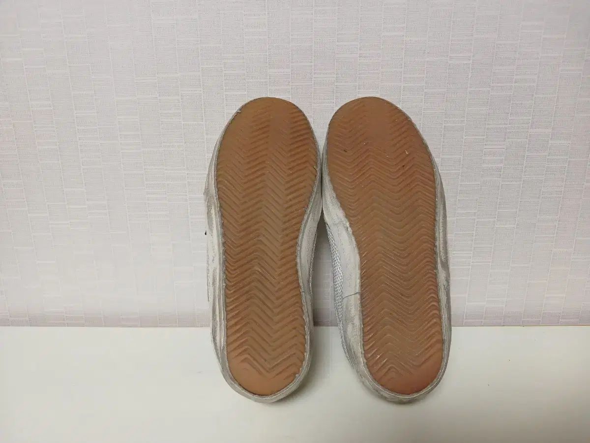  GOLDEN GOOSE ゴールデングース グレーコード スニーカー 靴